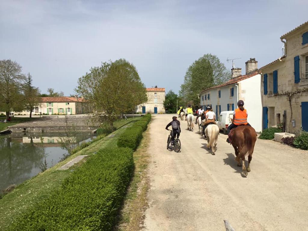 Le Carbet Vendeen Bouille-Courdault Bagian luar foto